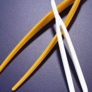 پنس پلاستیکی آزمایشگاهی